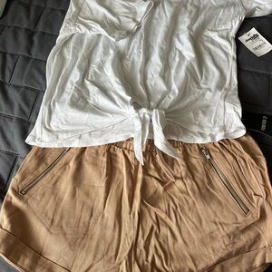 Chic Tan Shorts with Zipper Pockets